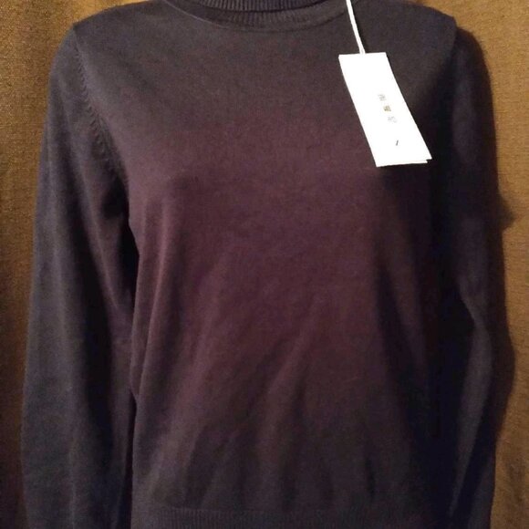 BNWT  Cashmere Turtleneck🎇 - Picture 2 of 2